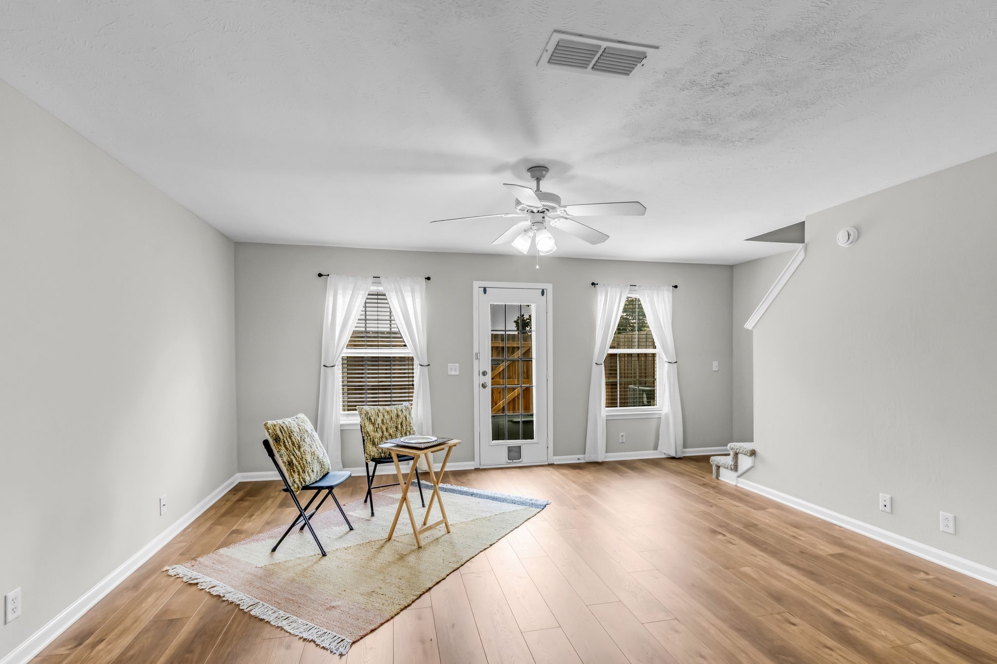 235 Arapaho Dr