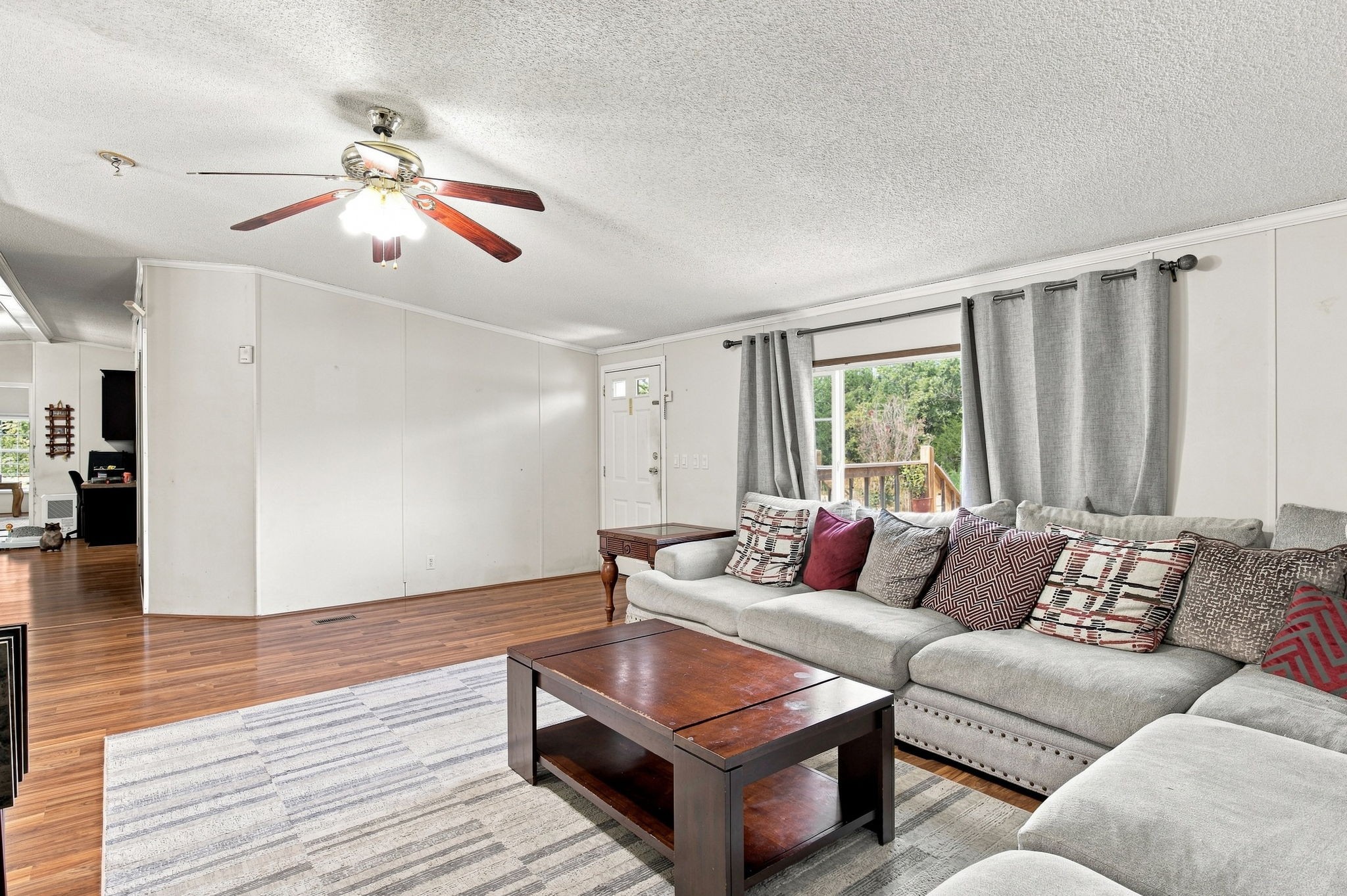 292 Flat Rock Rd