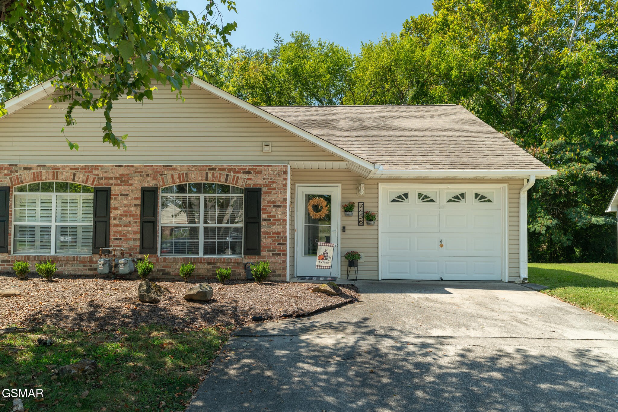 7456 Creek Song Court