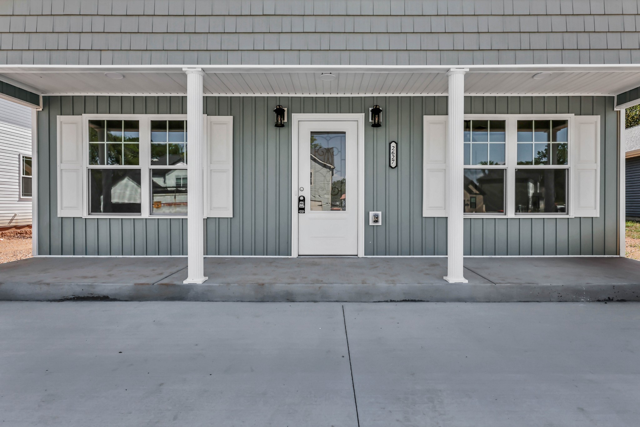 2627 Scott Dr