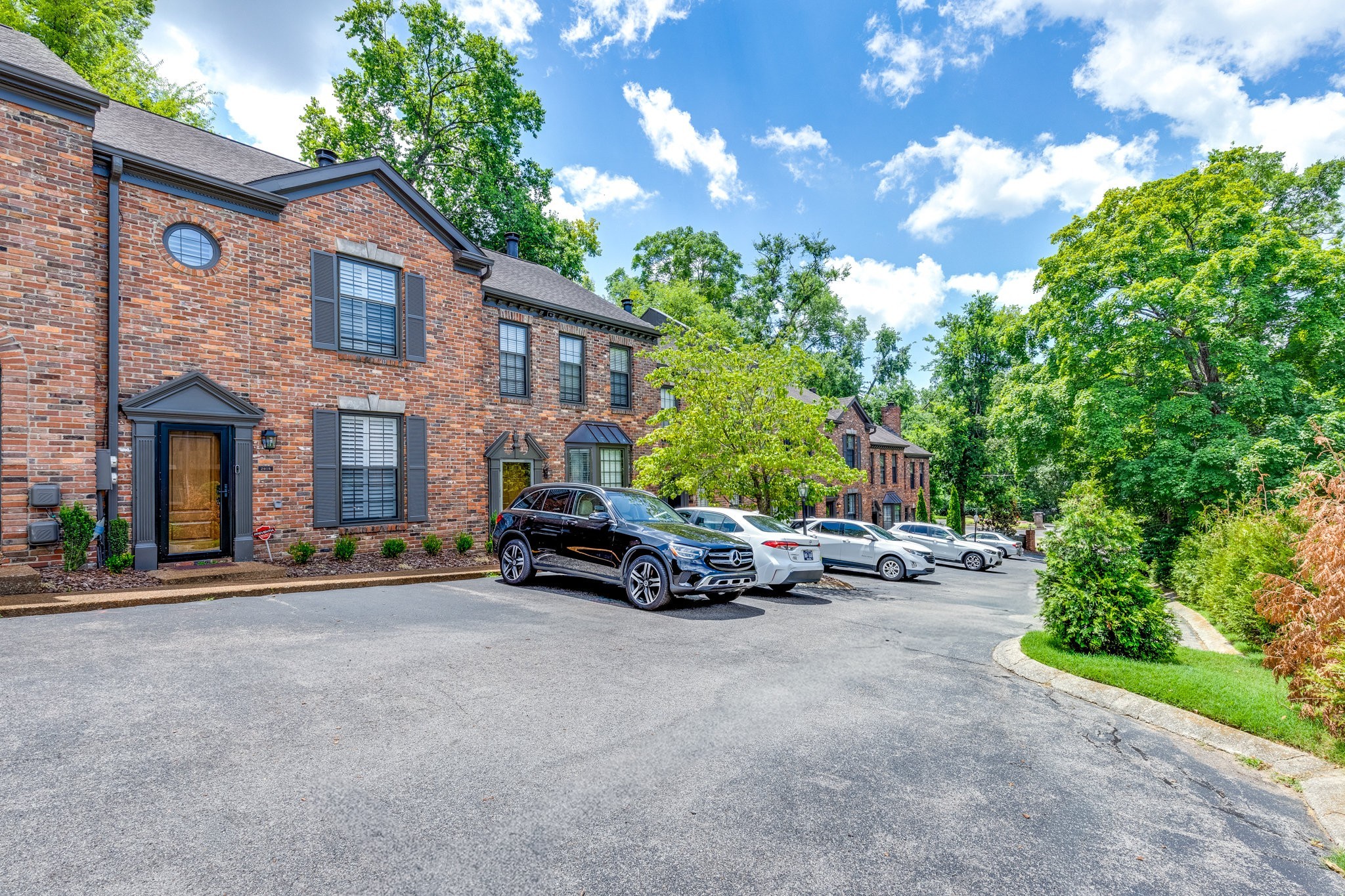 2018 Stokes Ln