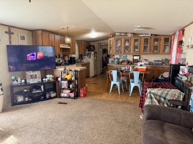 80 HIDEAWAY CV