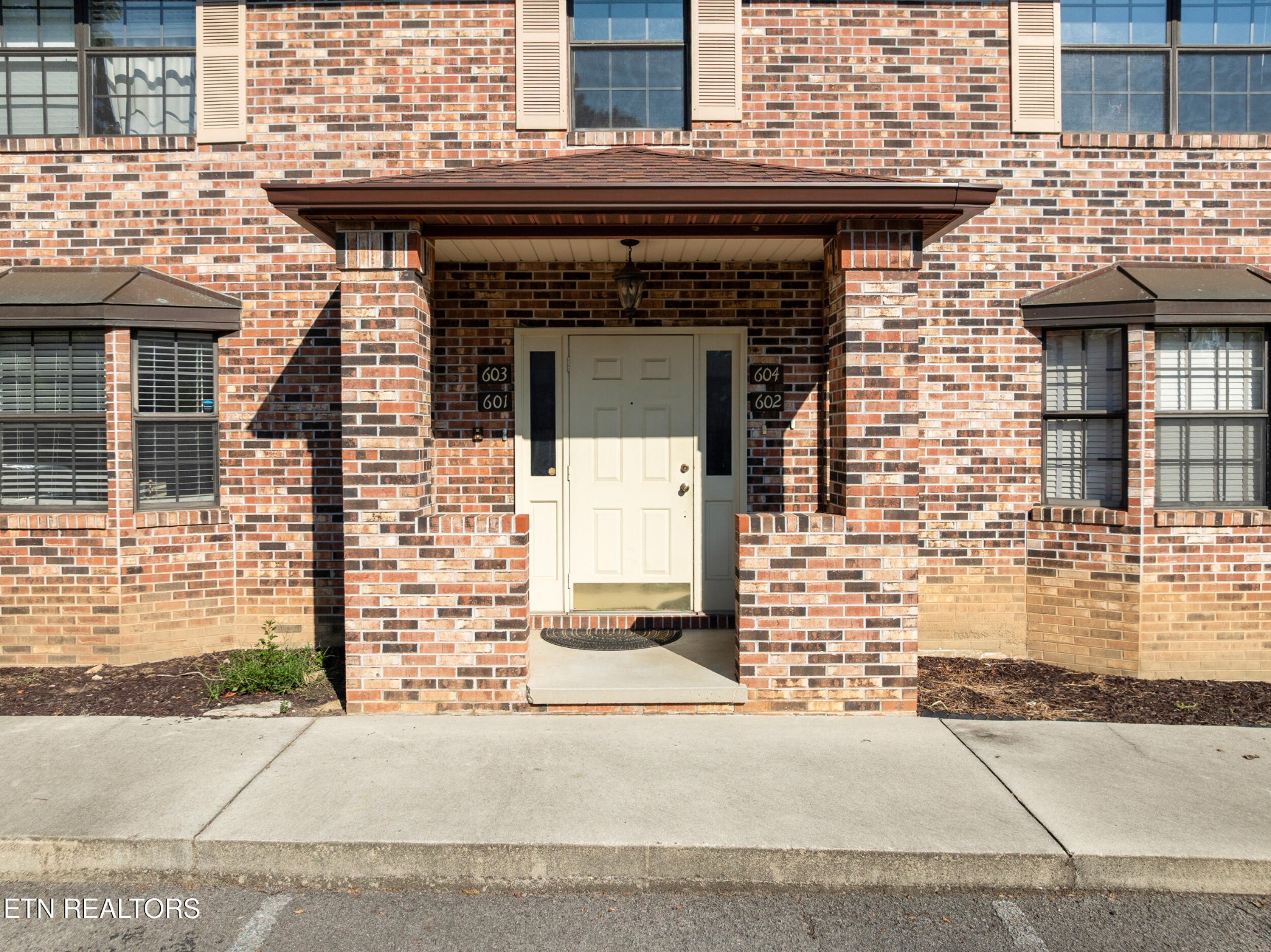 810 Highland Drive