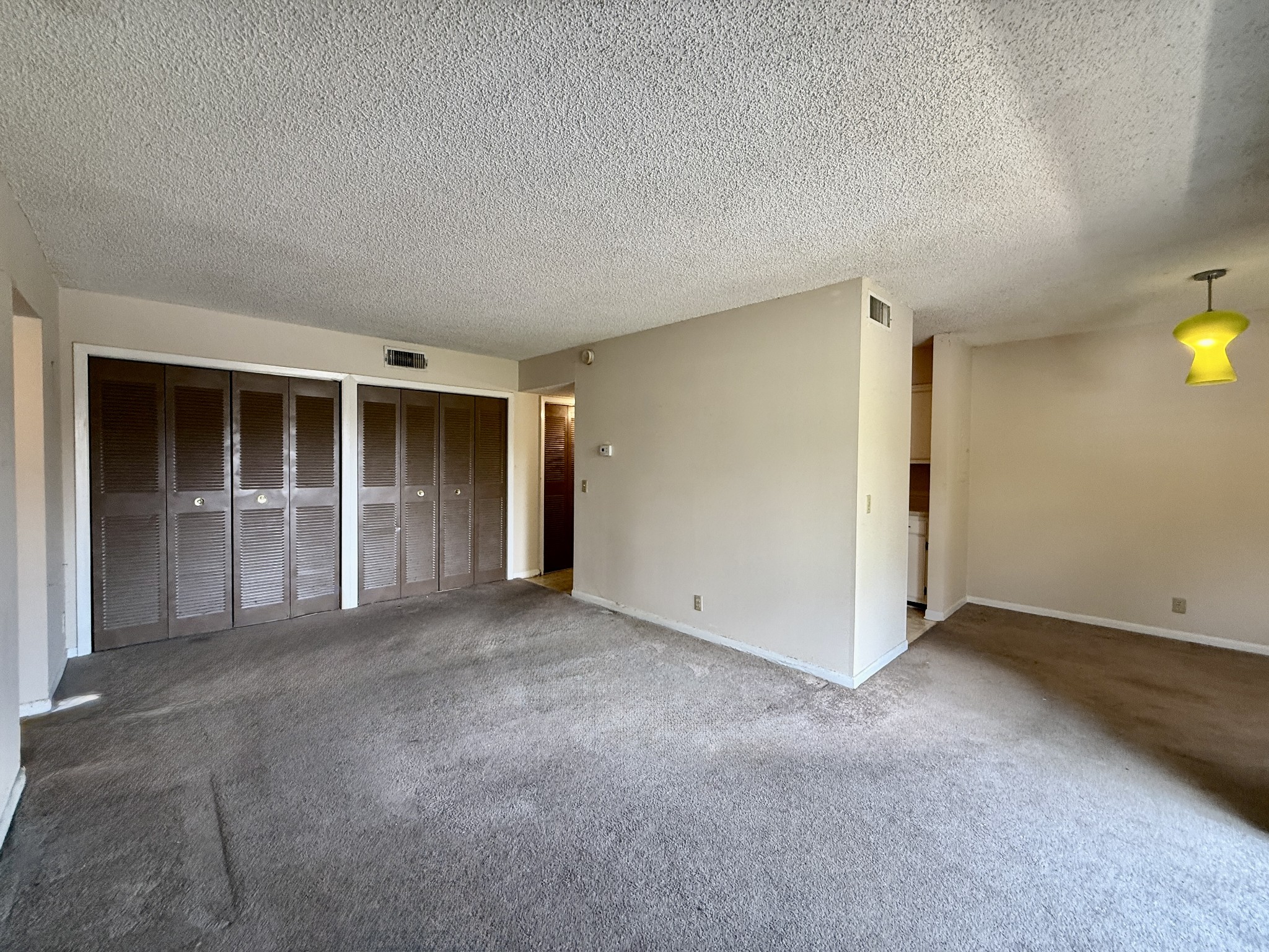 515 Basswood Ave