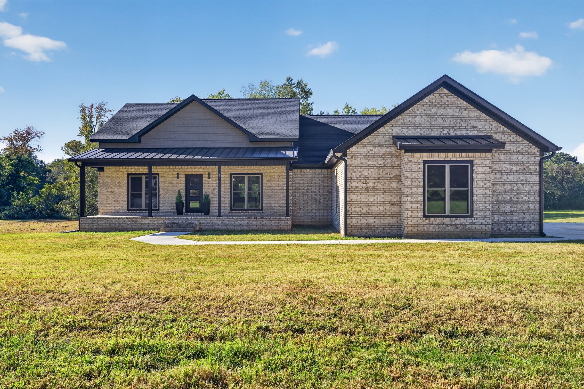 420 Sandhill Rd