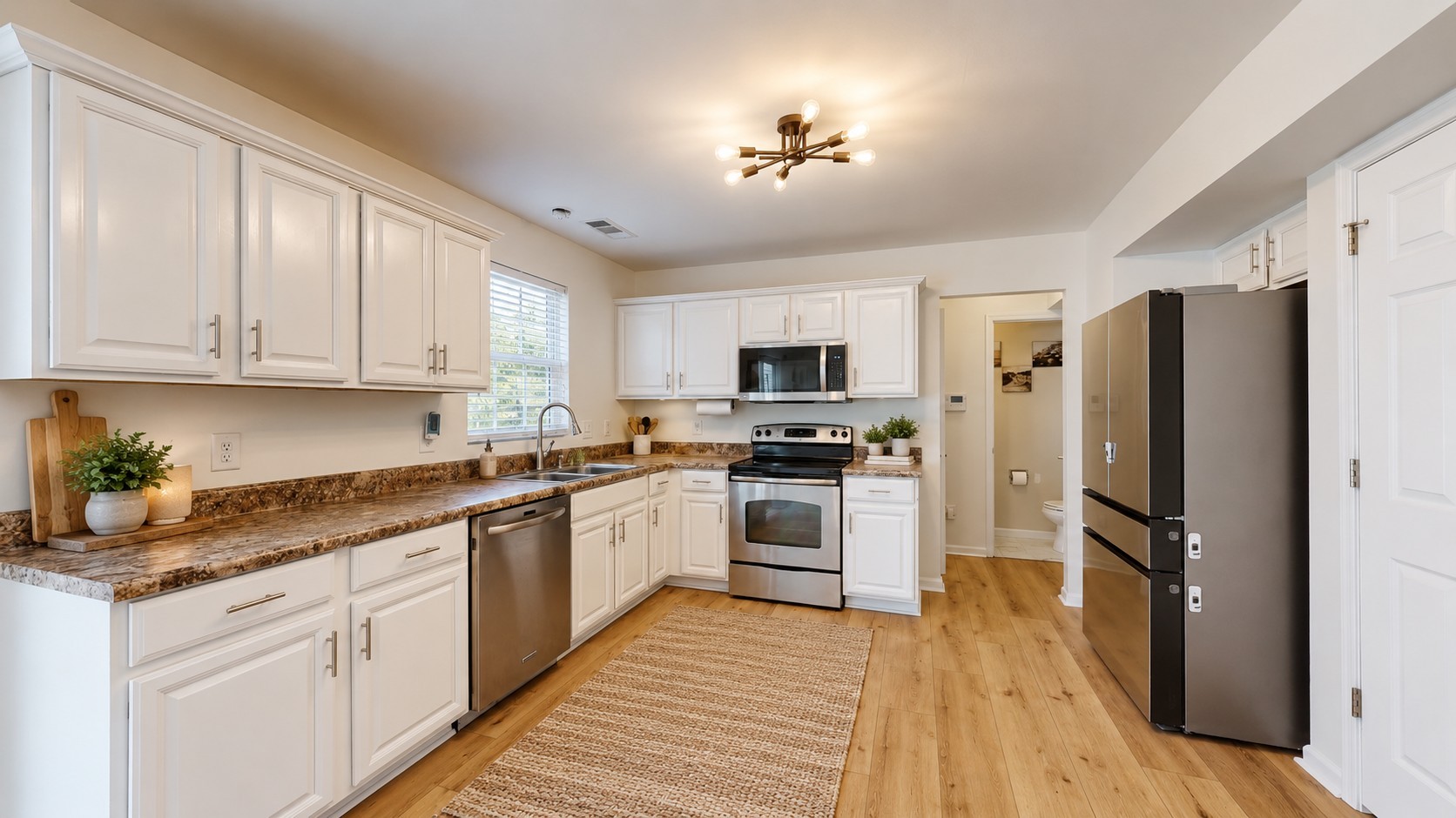 1022 Solomon Ln