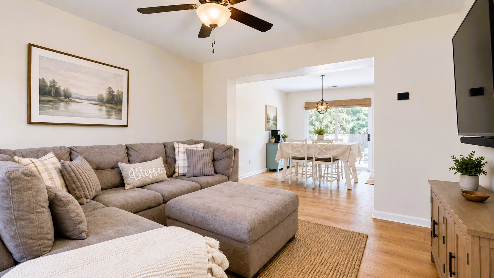 1022 Solomon Ln