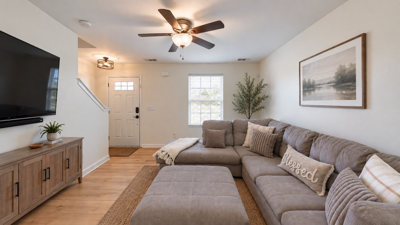 1022 Solomon Ln