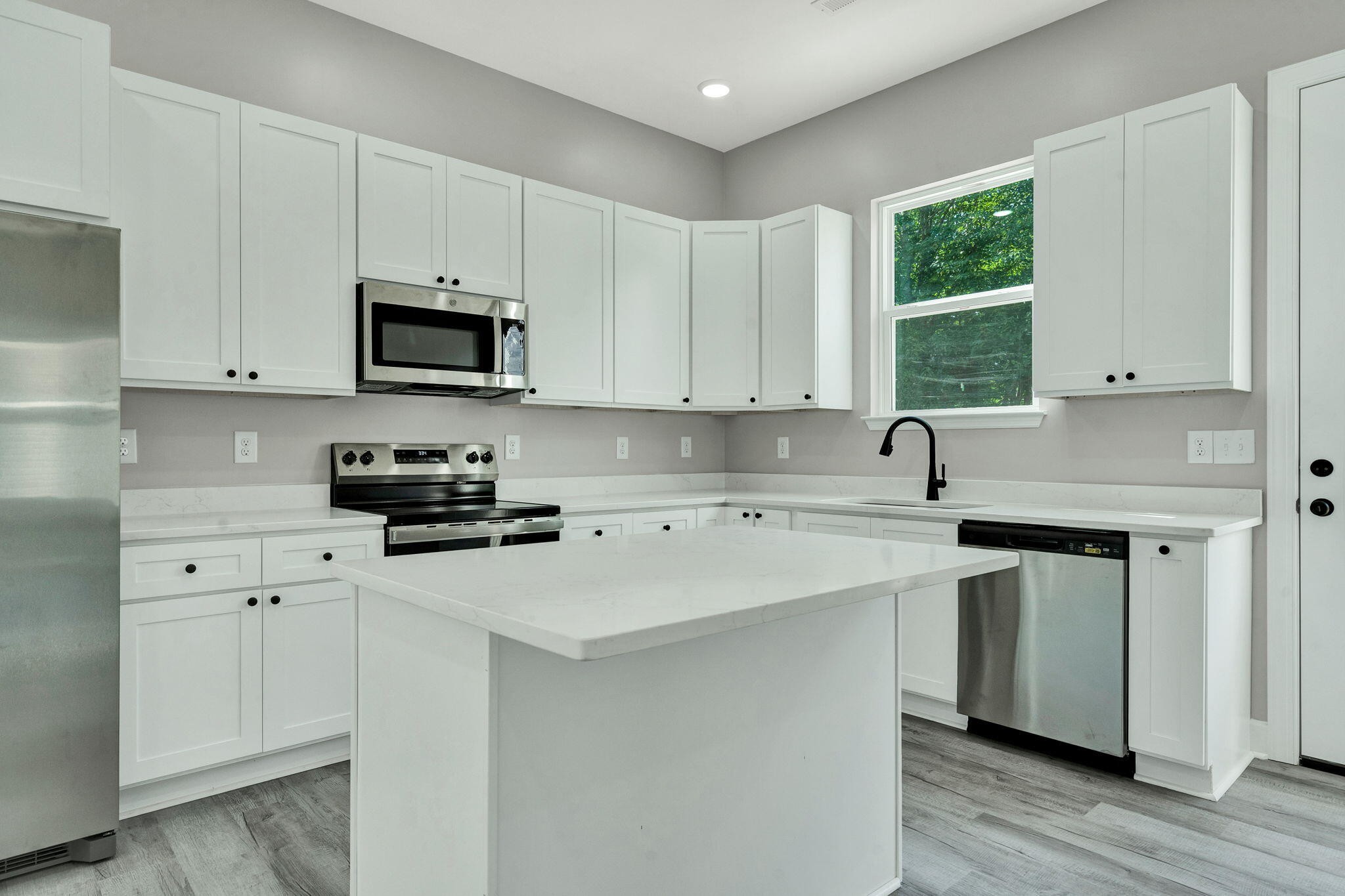 1696 Chippewa Avenue, SE