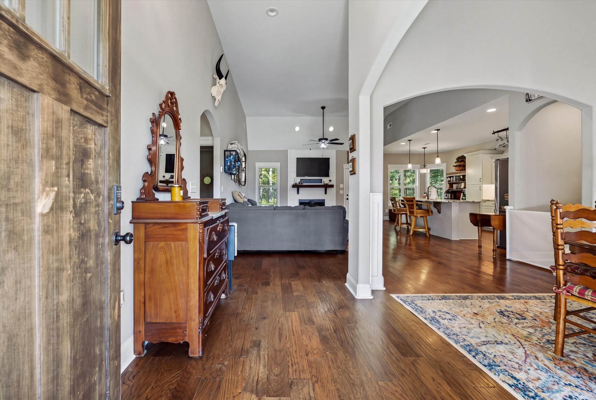 3298 Dabney Ln