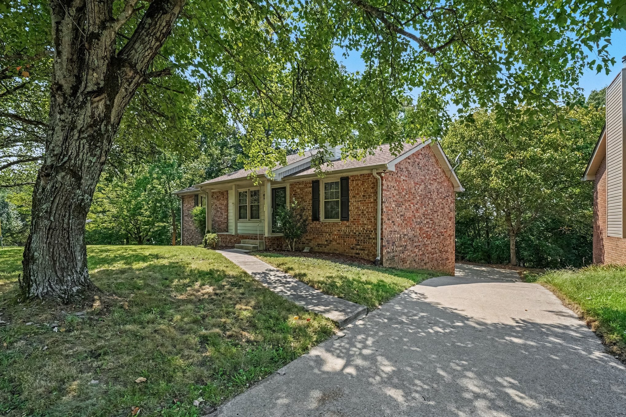 852 Fitzpatrick Rd