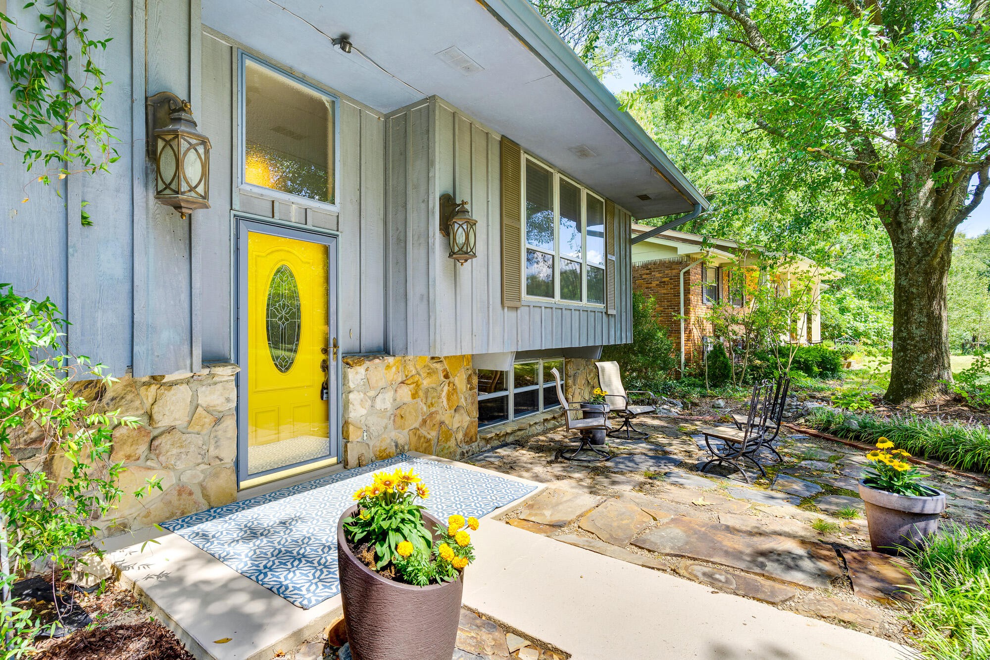 1405 Highcrest Court