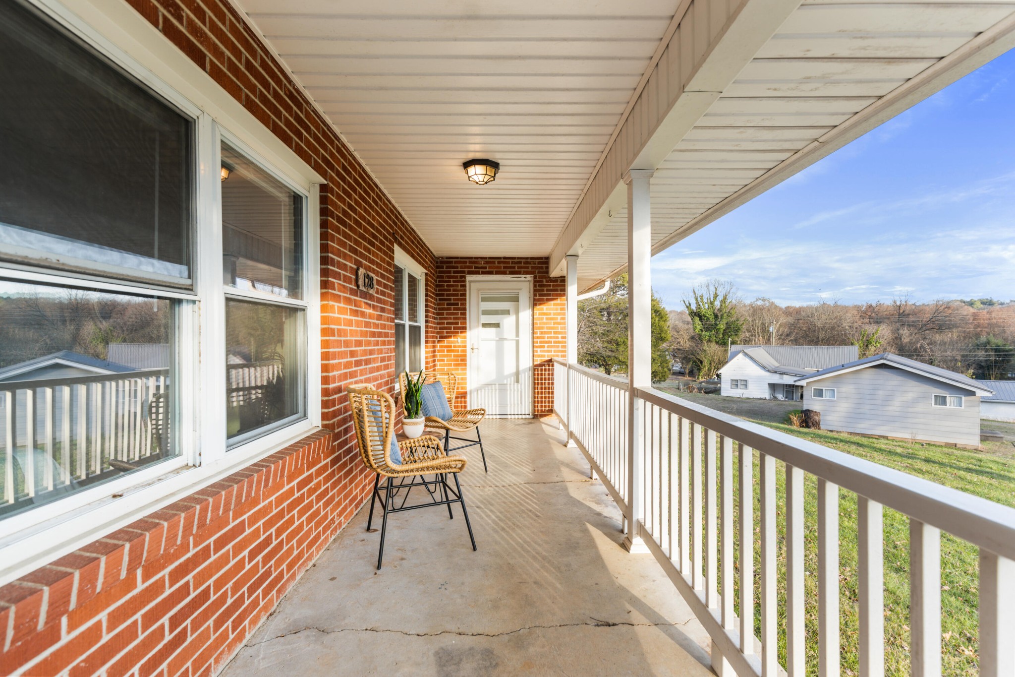 128 Scott Street, NE