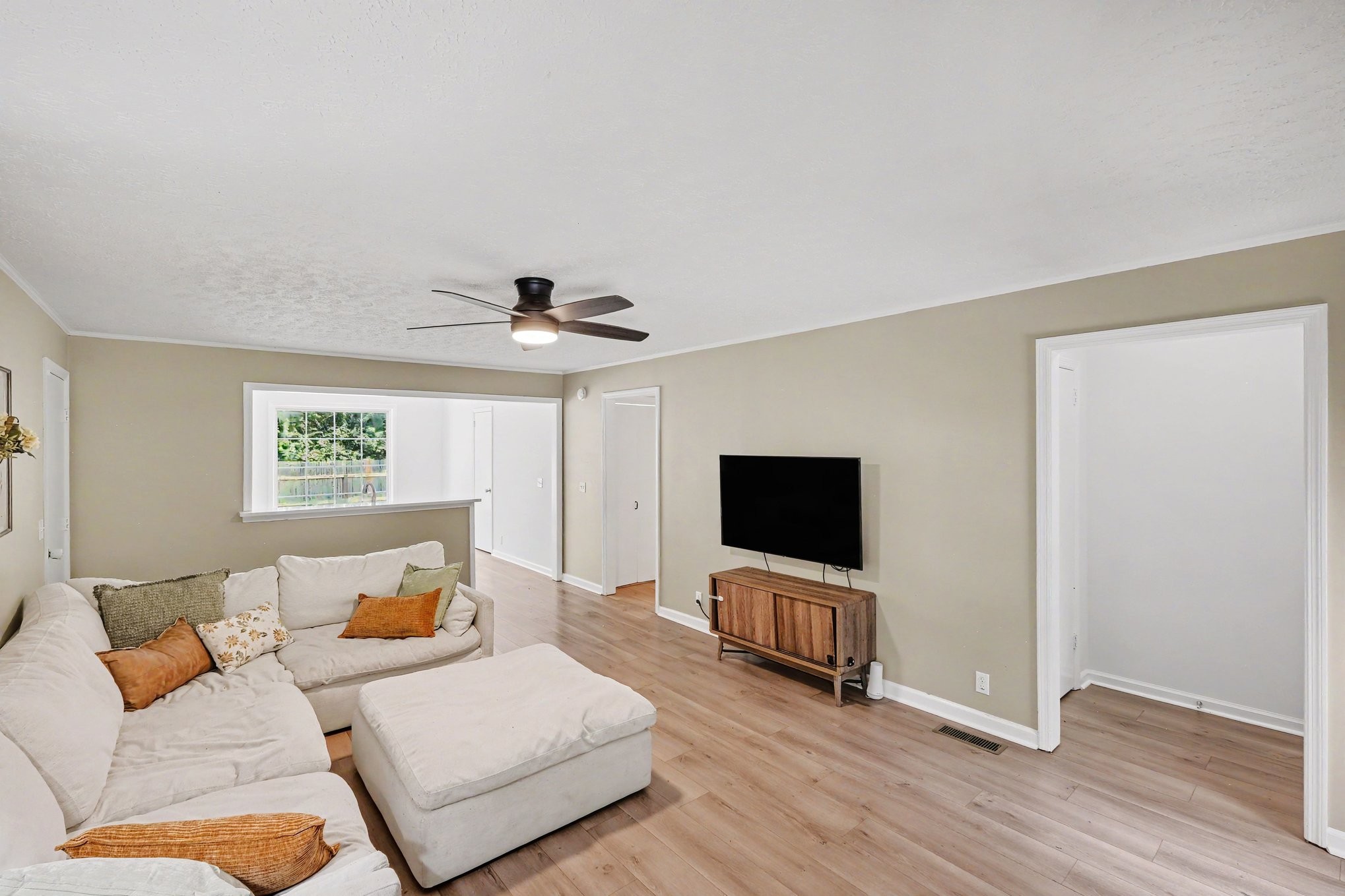1918 Redbud Ct