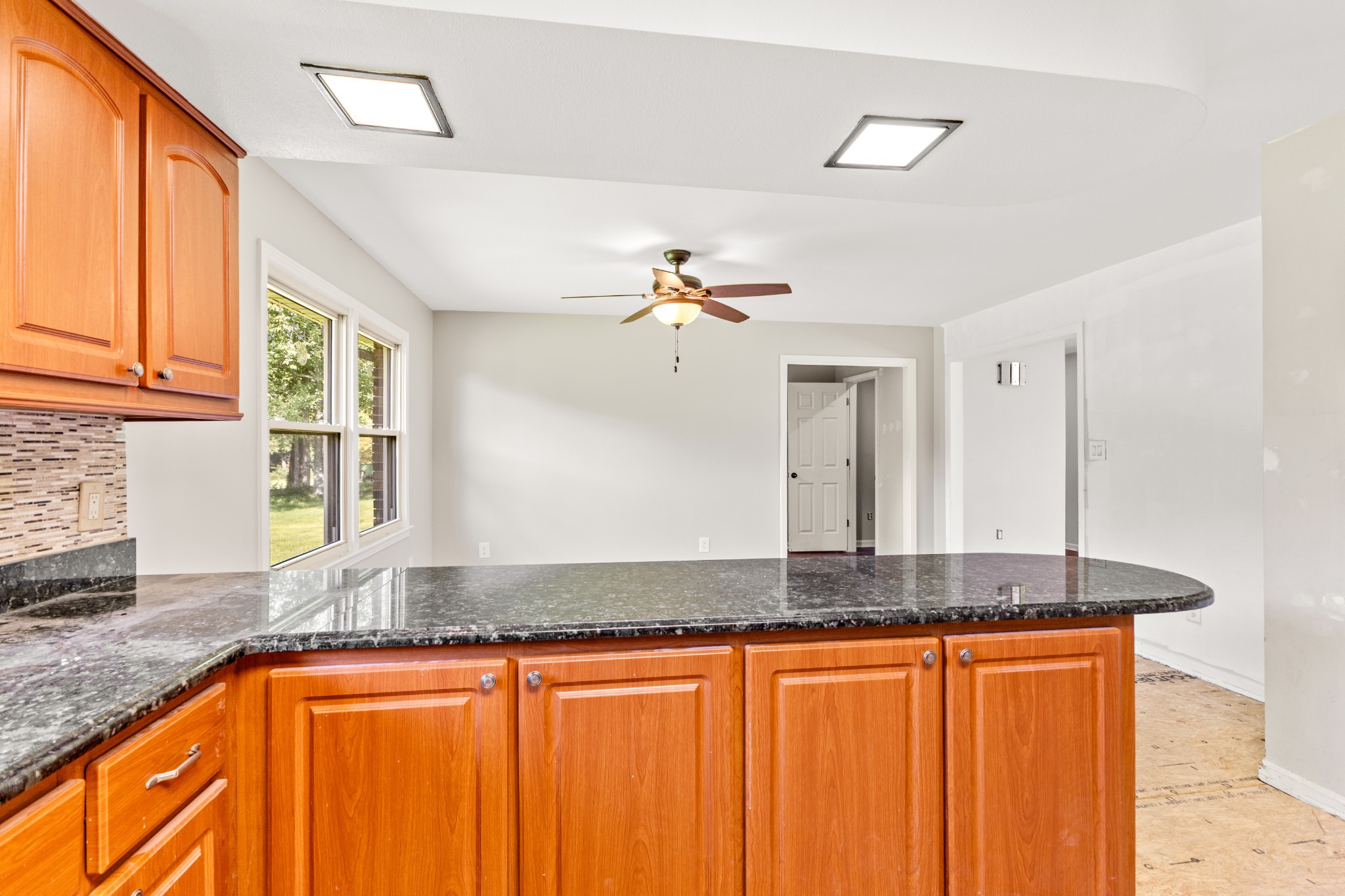 1100 Pleasant Valley Rd