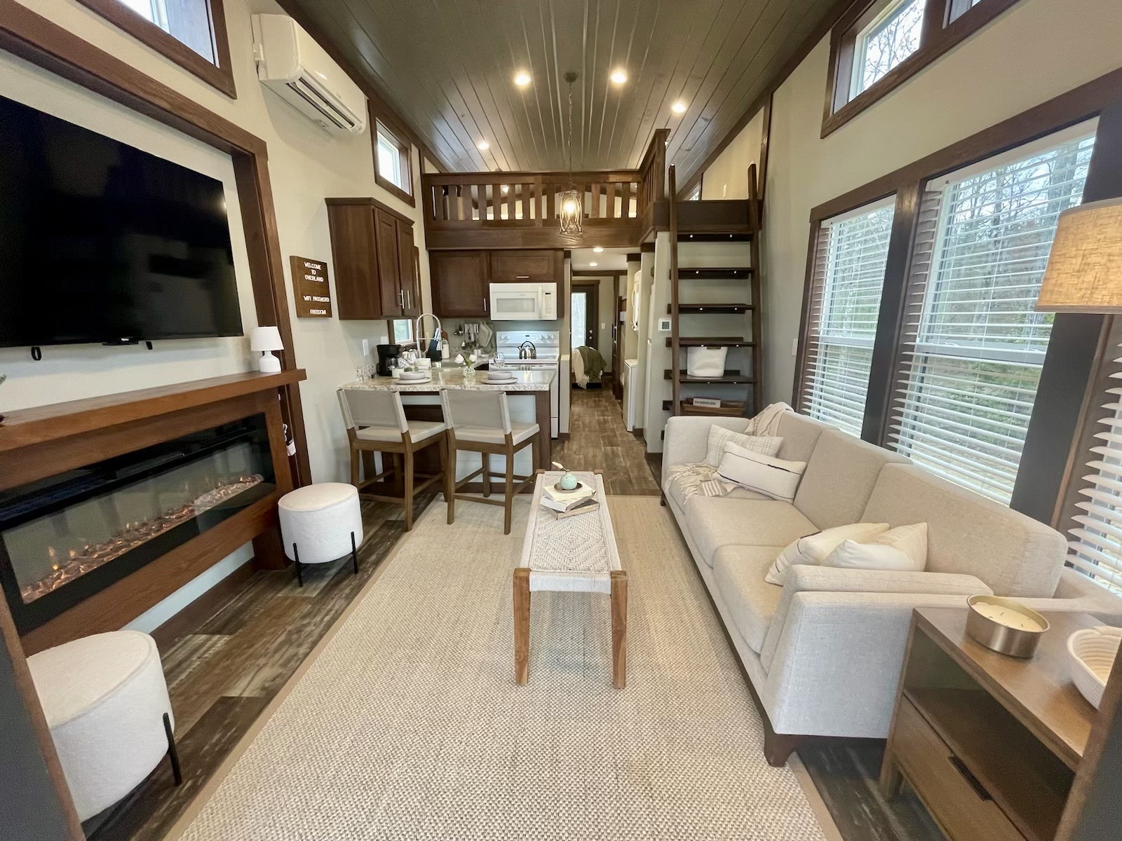 122 Hemlock Cv