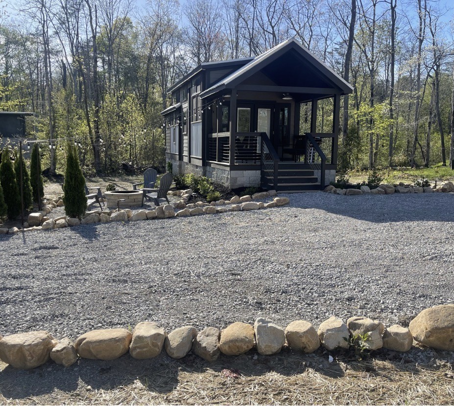 122 Hemlock Cv