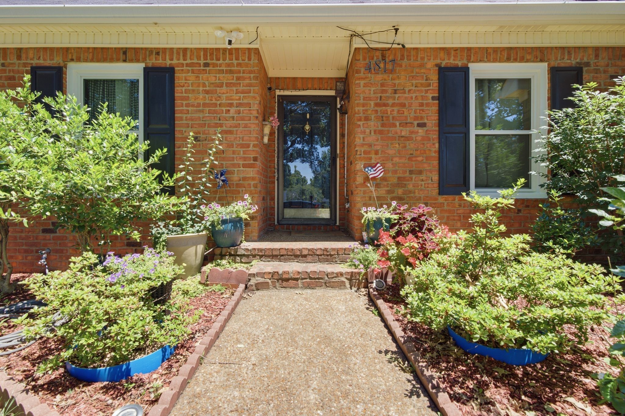 4817 Morgan Dr