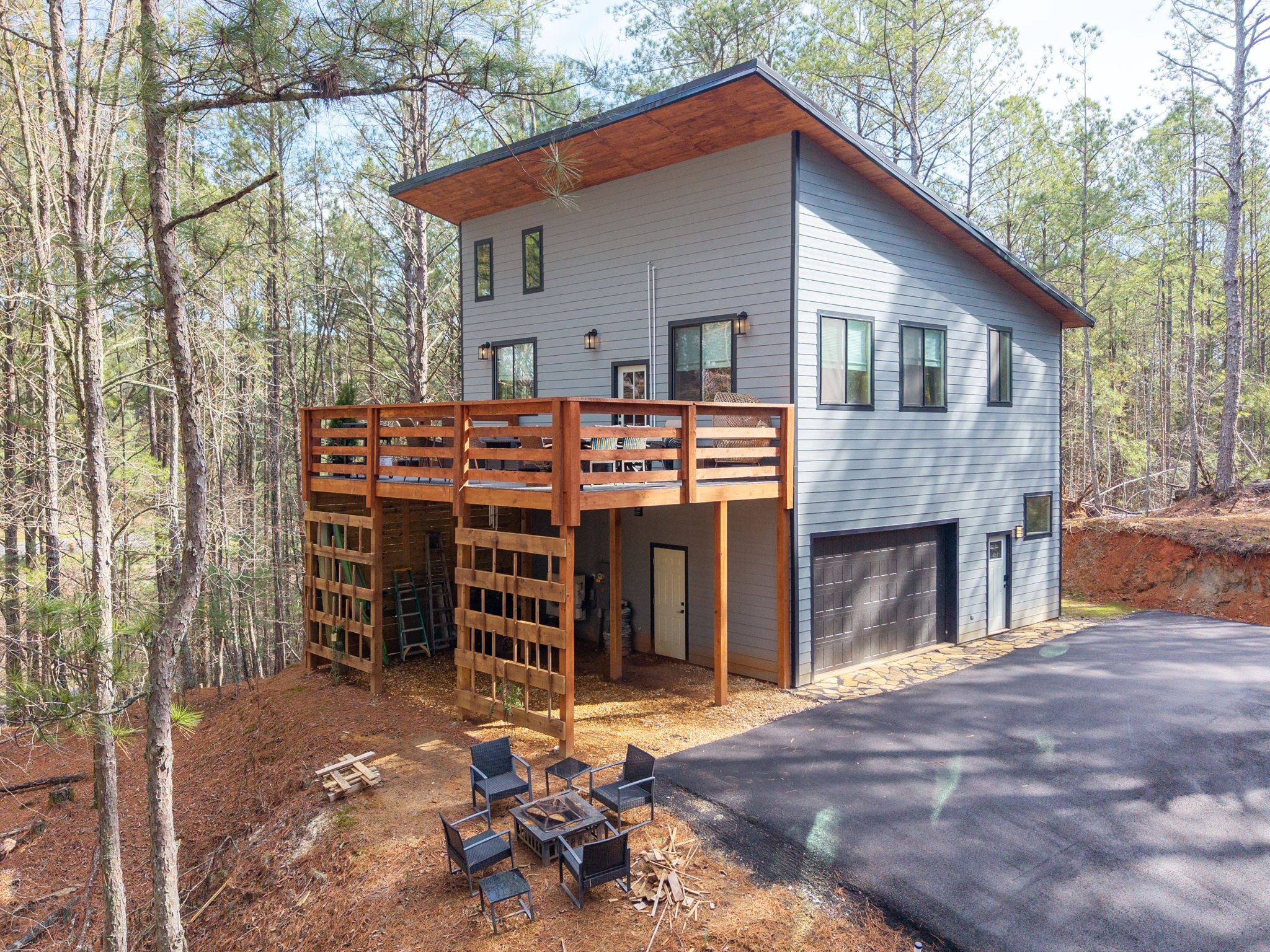 126 Hummingbird Way