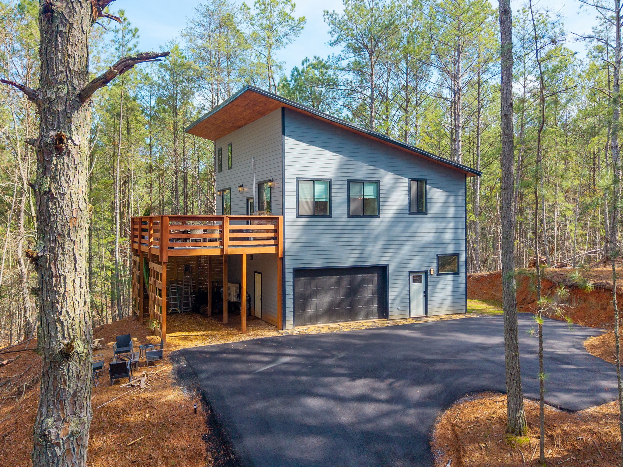 126 Hummingbird Way