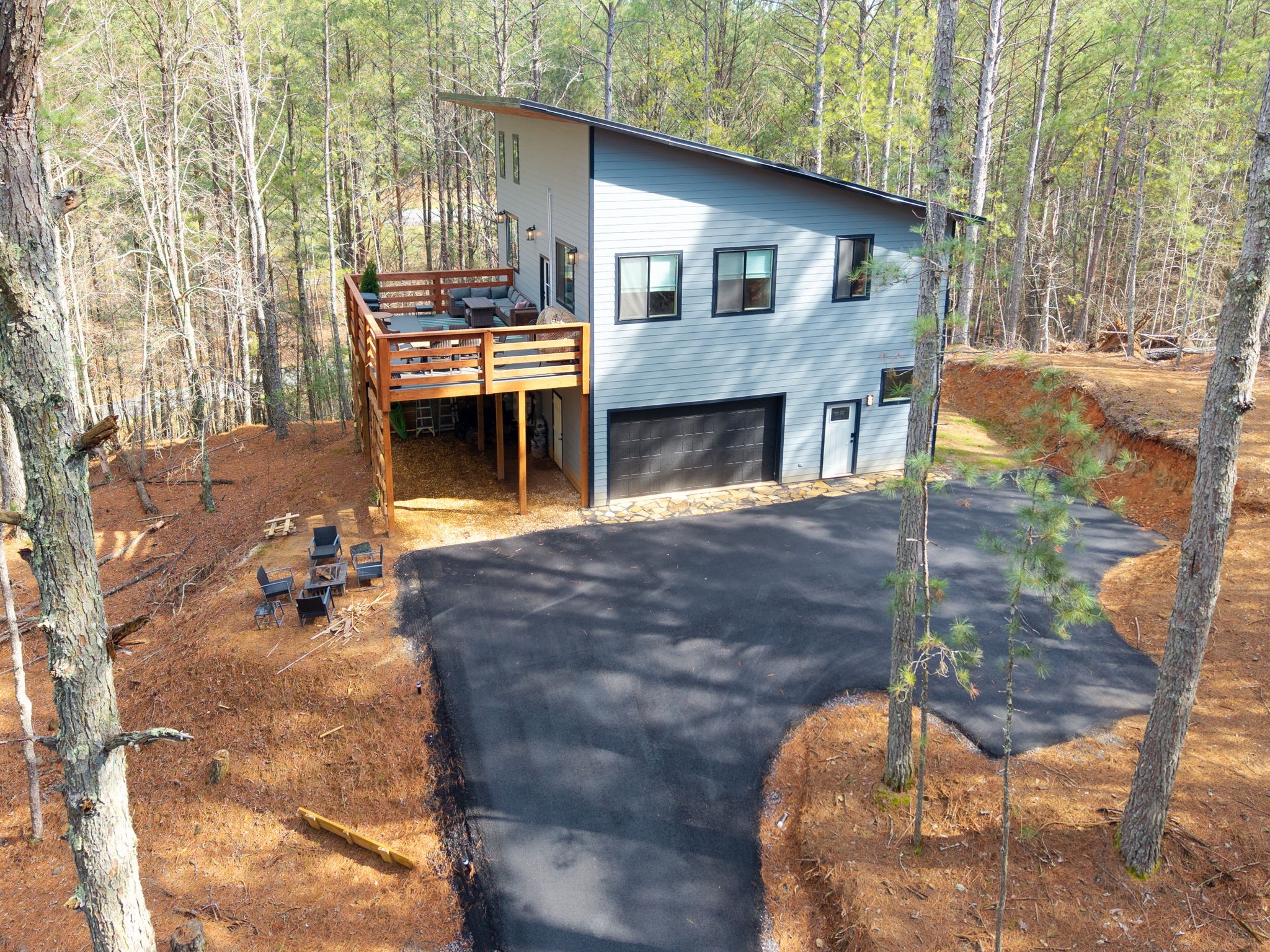 126 Hummingbird Way