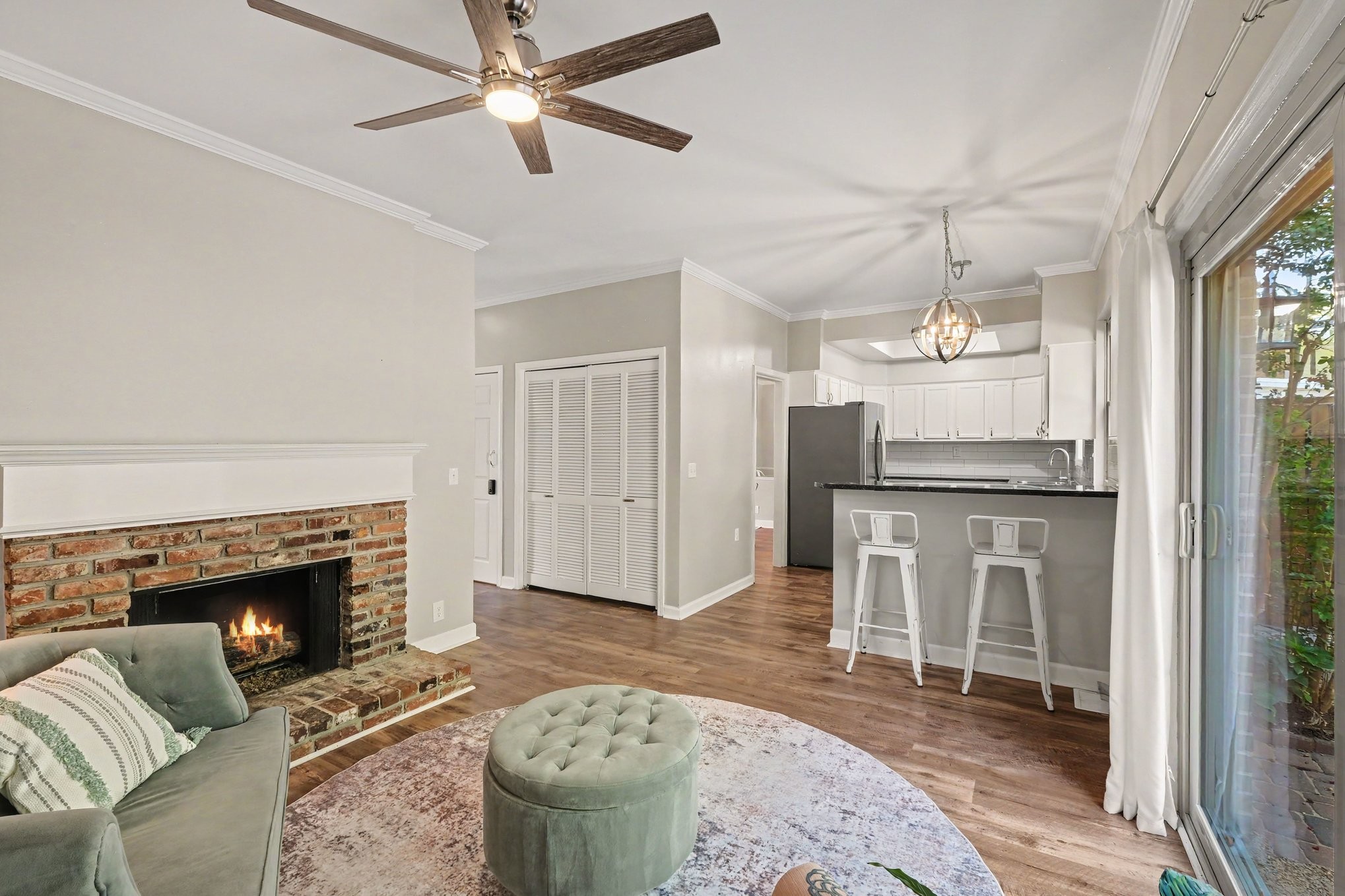 122 Jefferson Sq