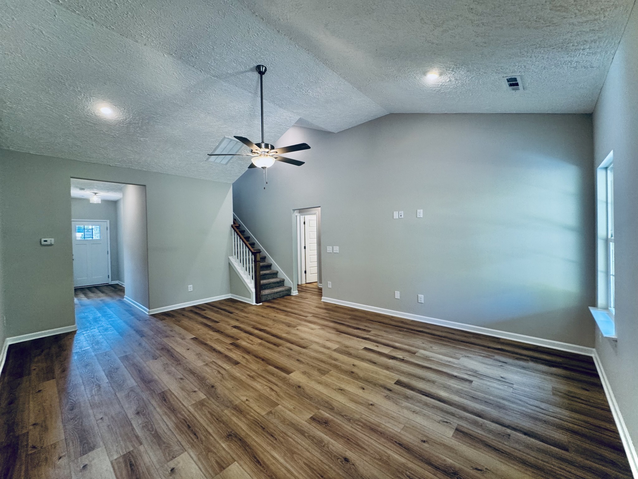 69 Laurel View St