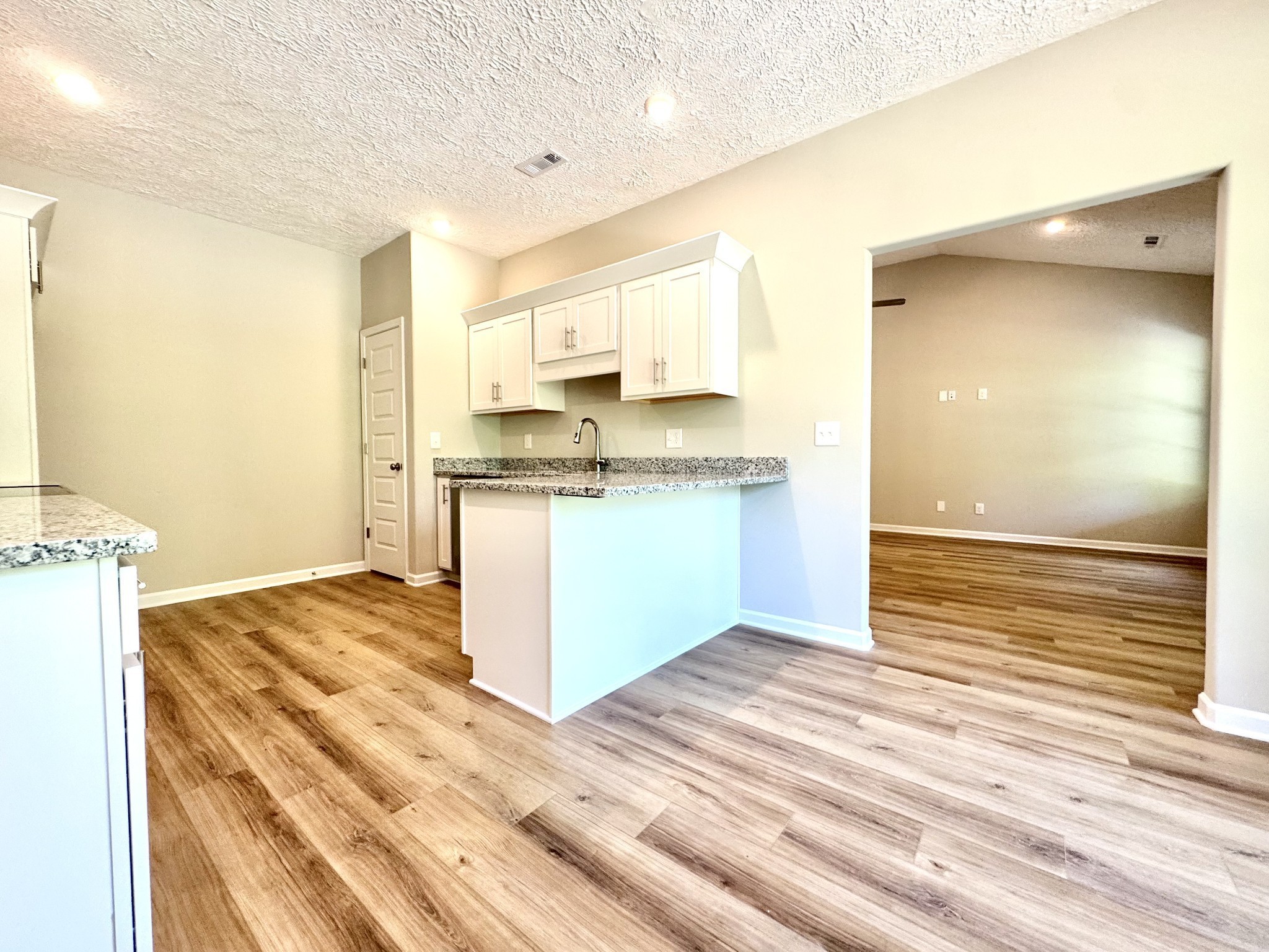 69 Laurel View St