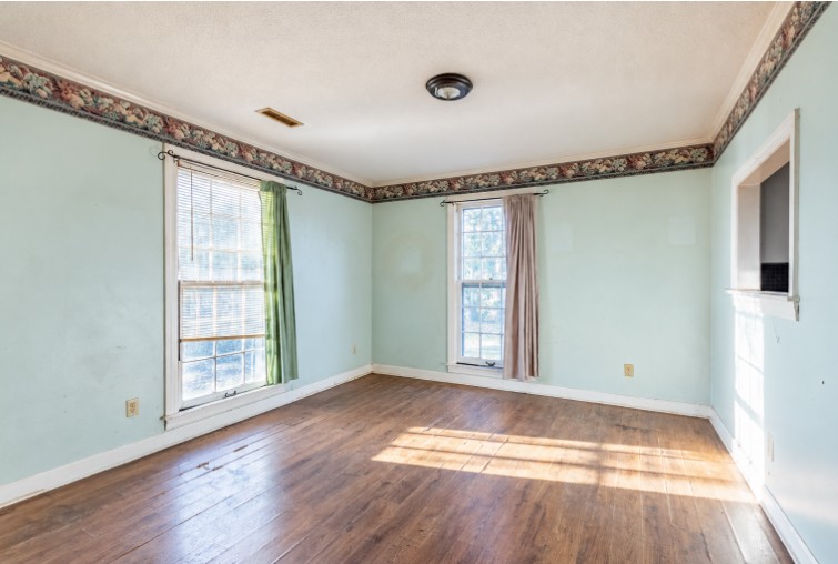 268 Hickory Trl