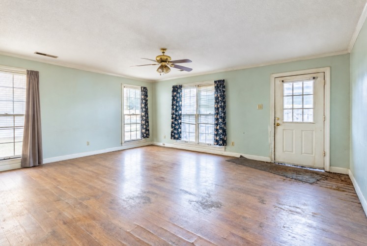 268 Hickory Trl