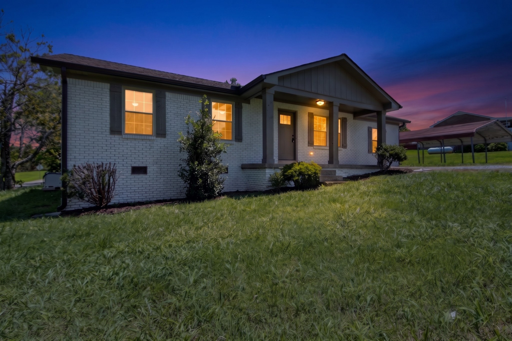 210 Crenshaw Rd