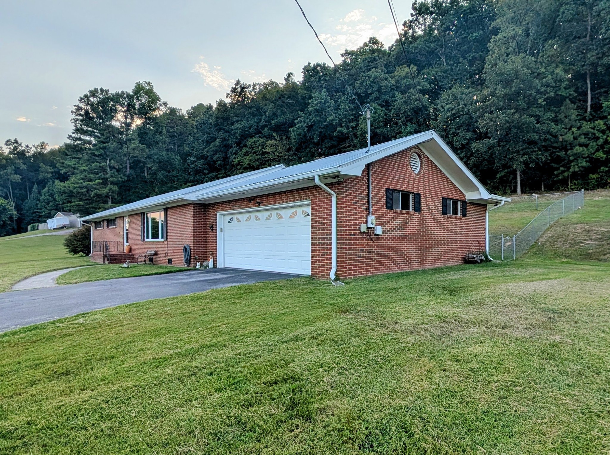 4392 Blue Springs Rd