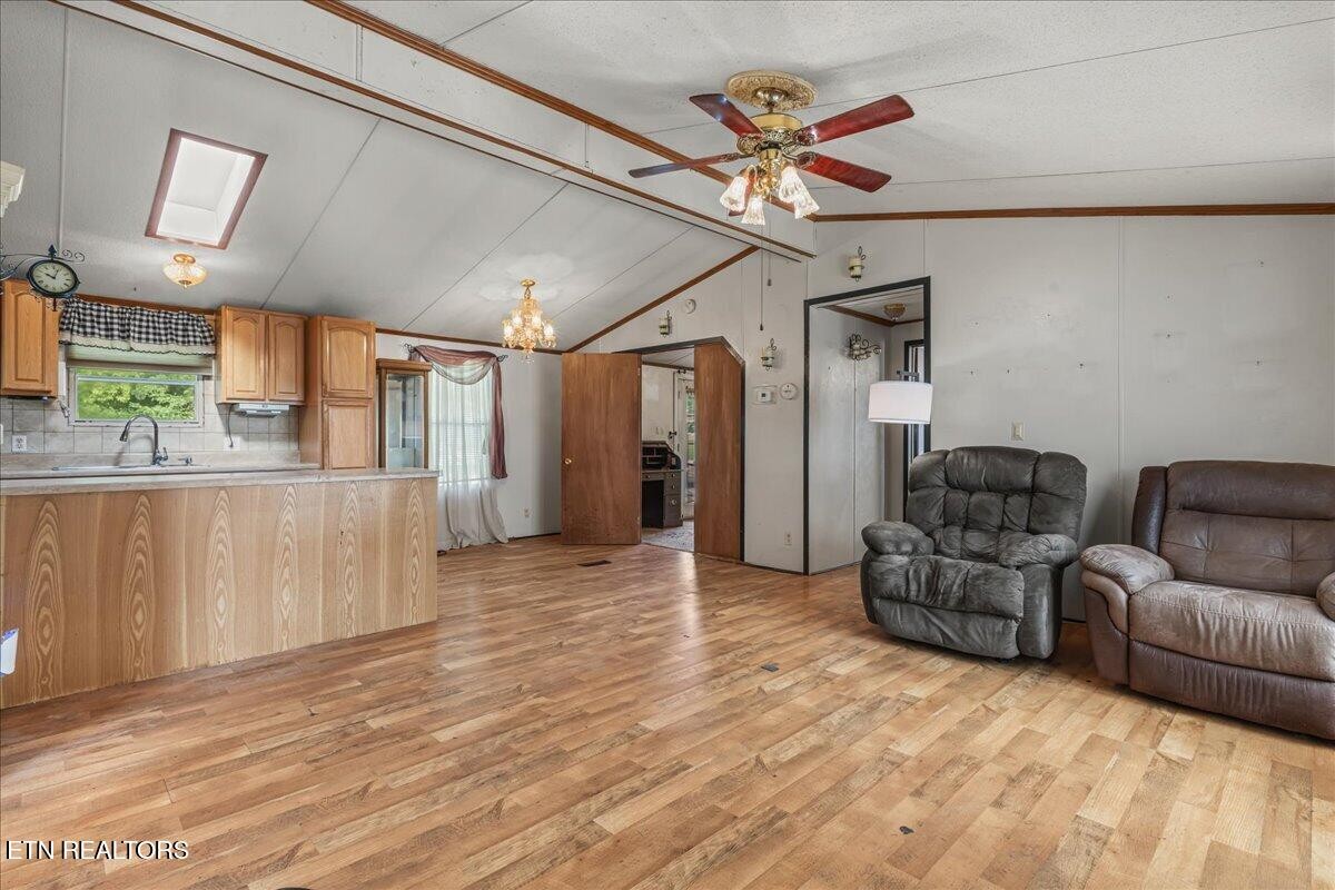 190 County Road 897