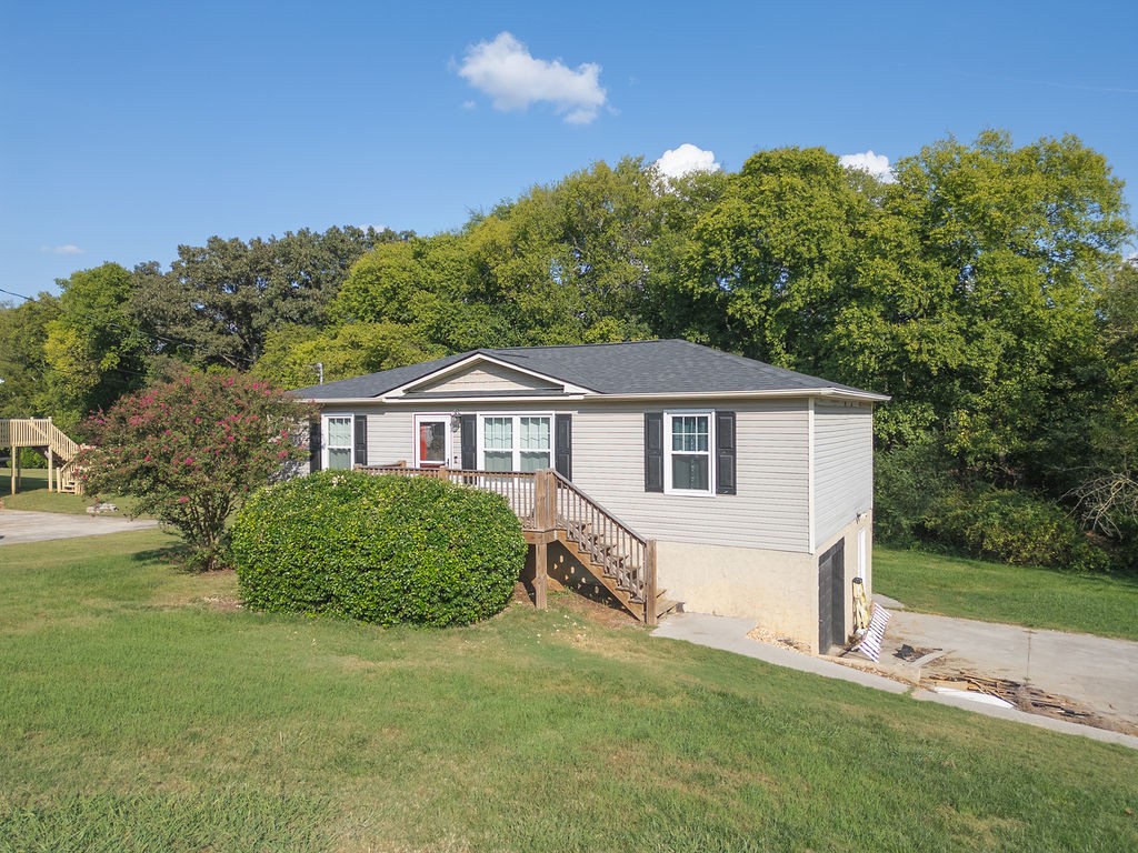 139 Apple Valley Ct, NE