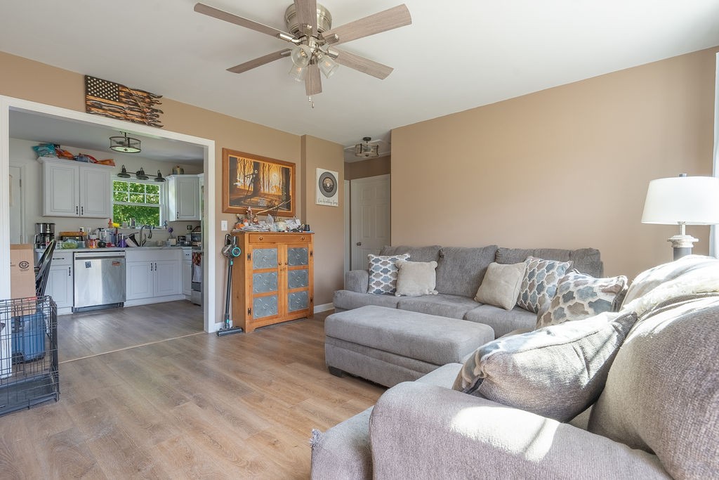 139 Apple Valley Ct, NE