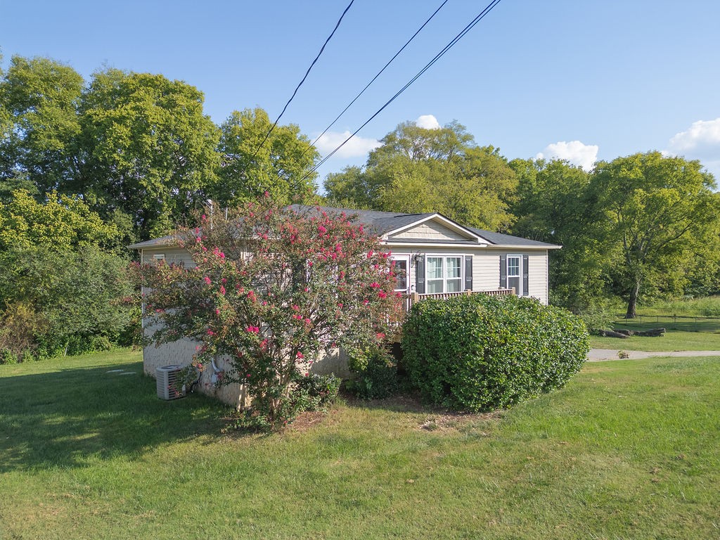 139 Apple Valley Ct, NE