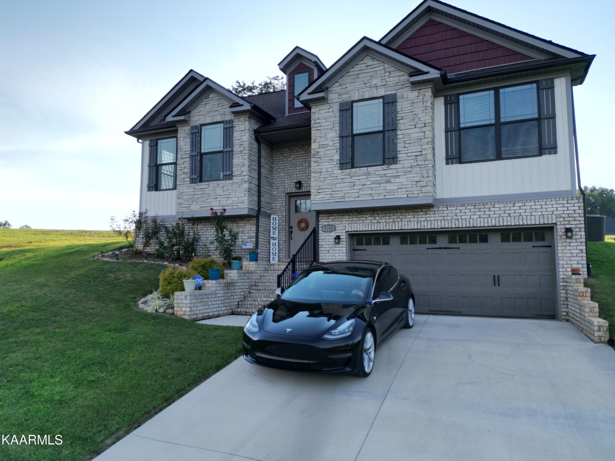 3182 Bridgewater Blvd