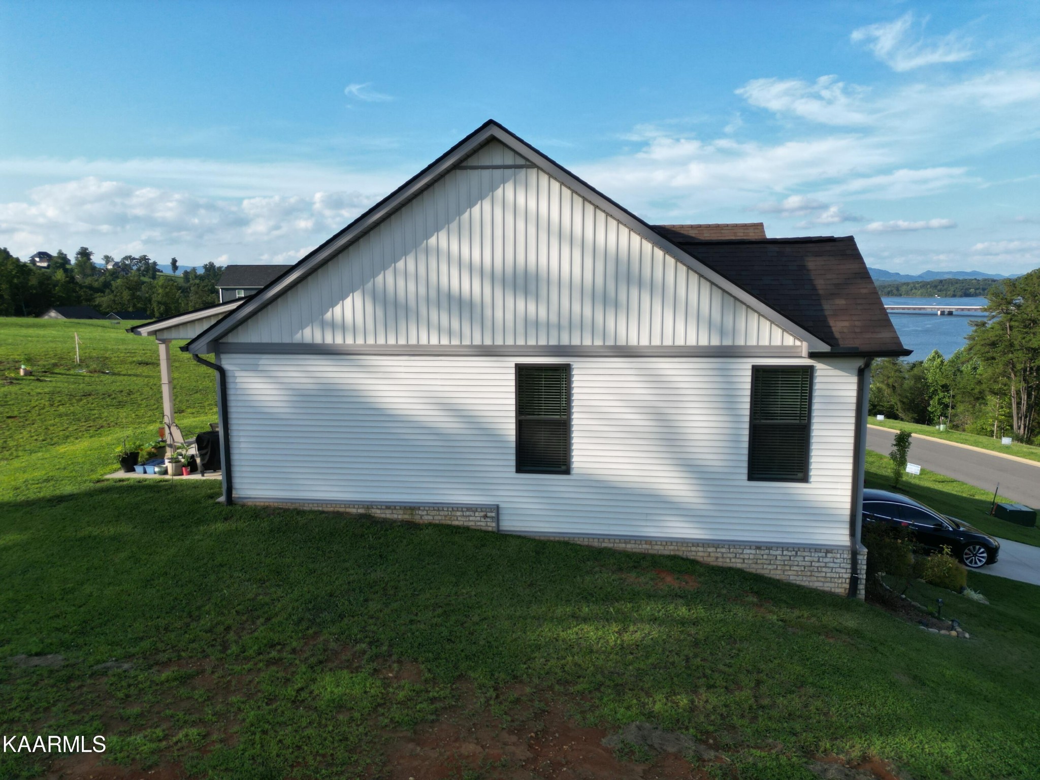 3182 Bridgewater Blvd
