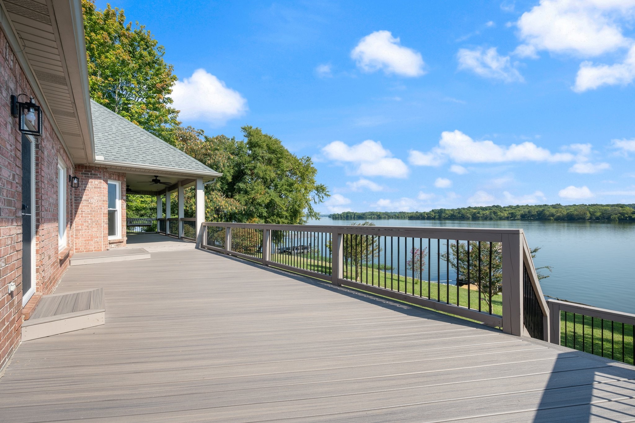 605 Lake Haven Dr