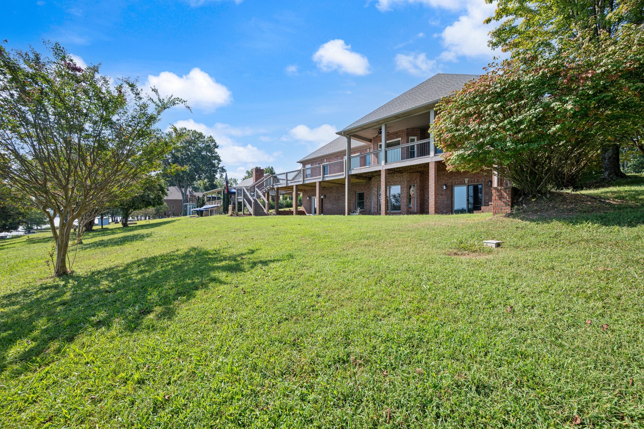 605 Lake Haven Dr