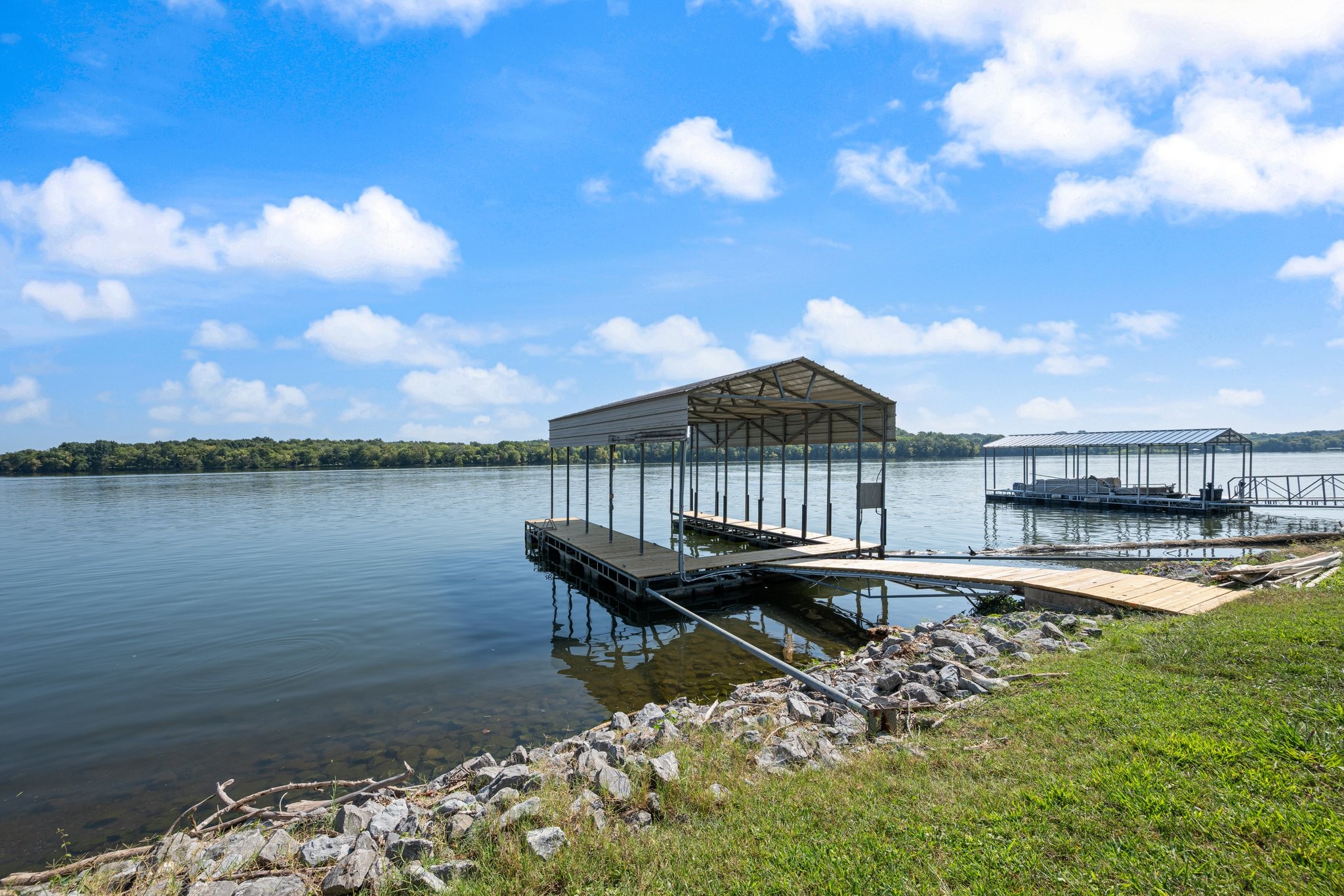605 Lake Haven Dr