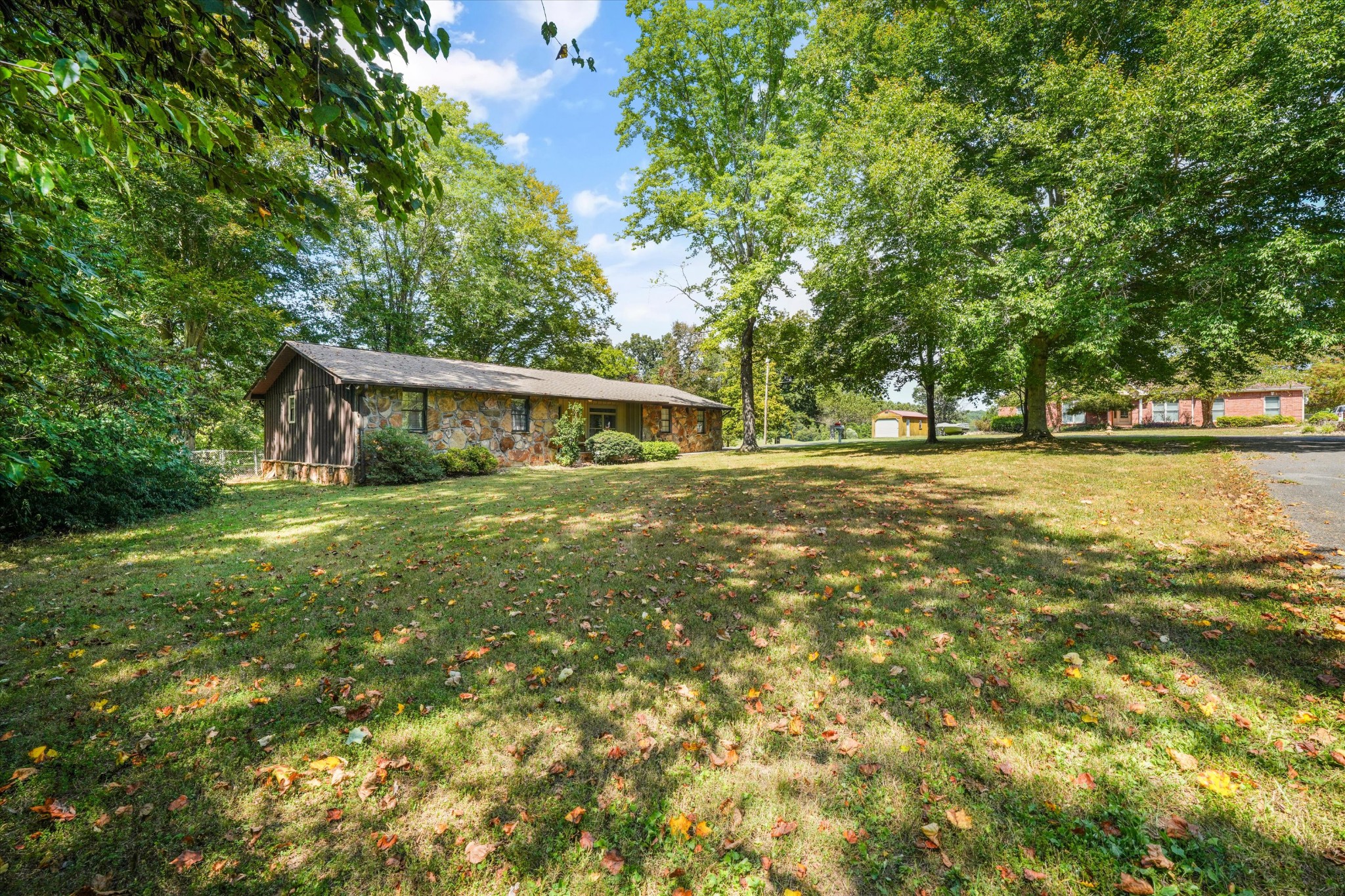 405 Sportsman Ln