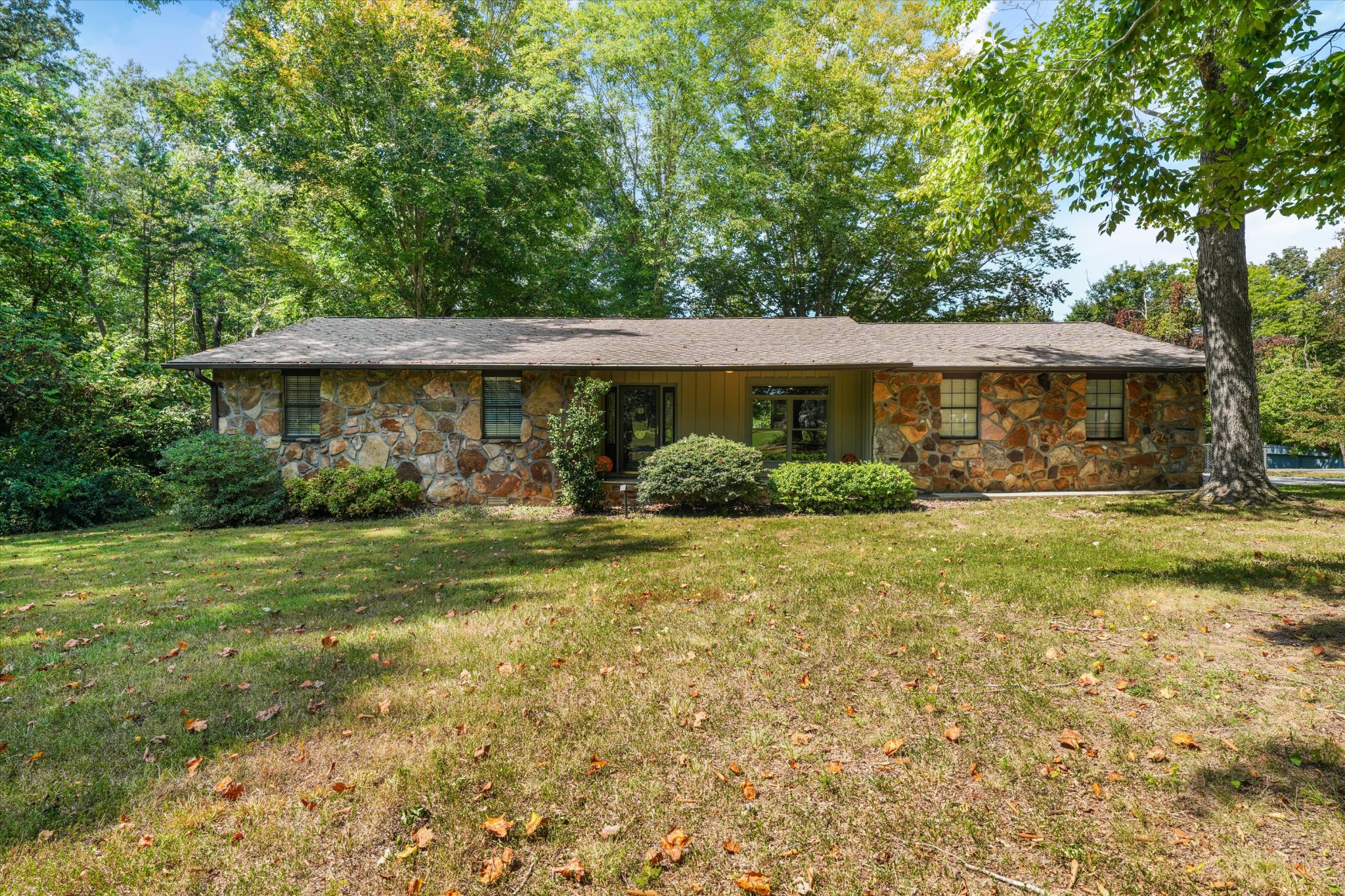 405 Sportsman Ln