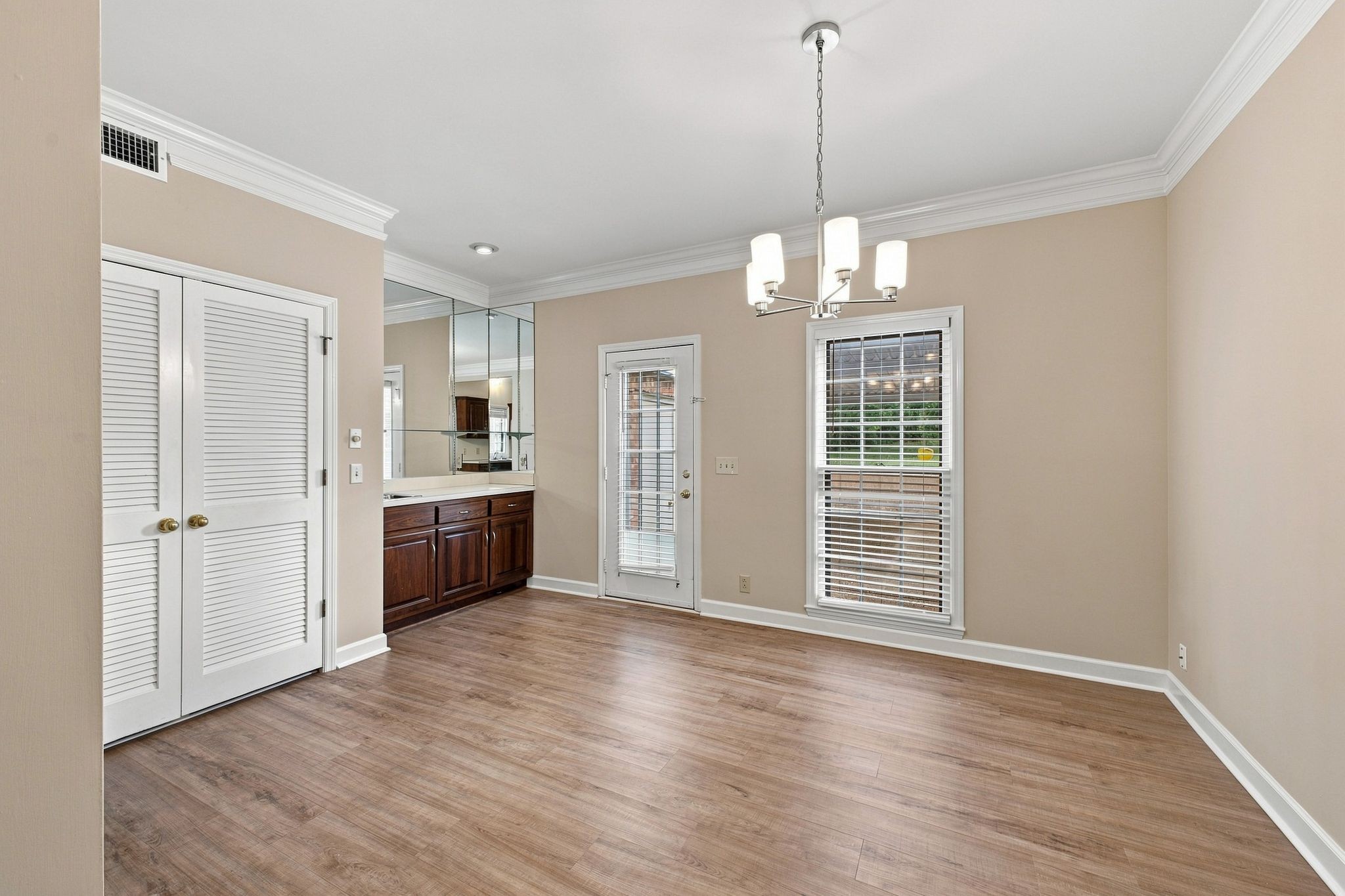 2308 Sharondale Drive