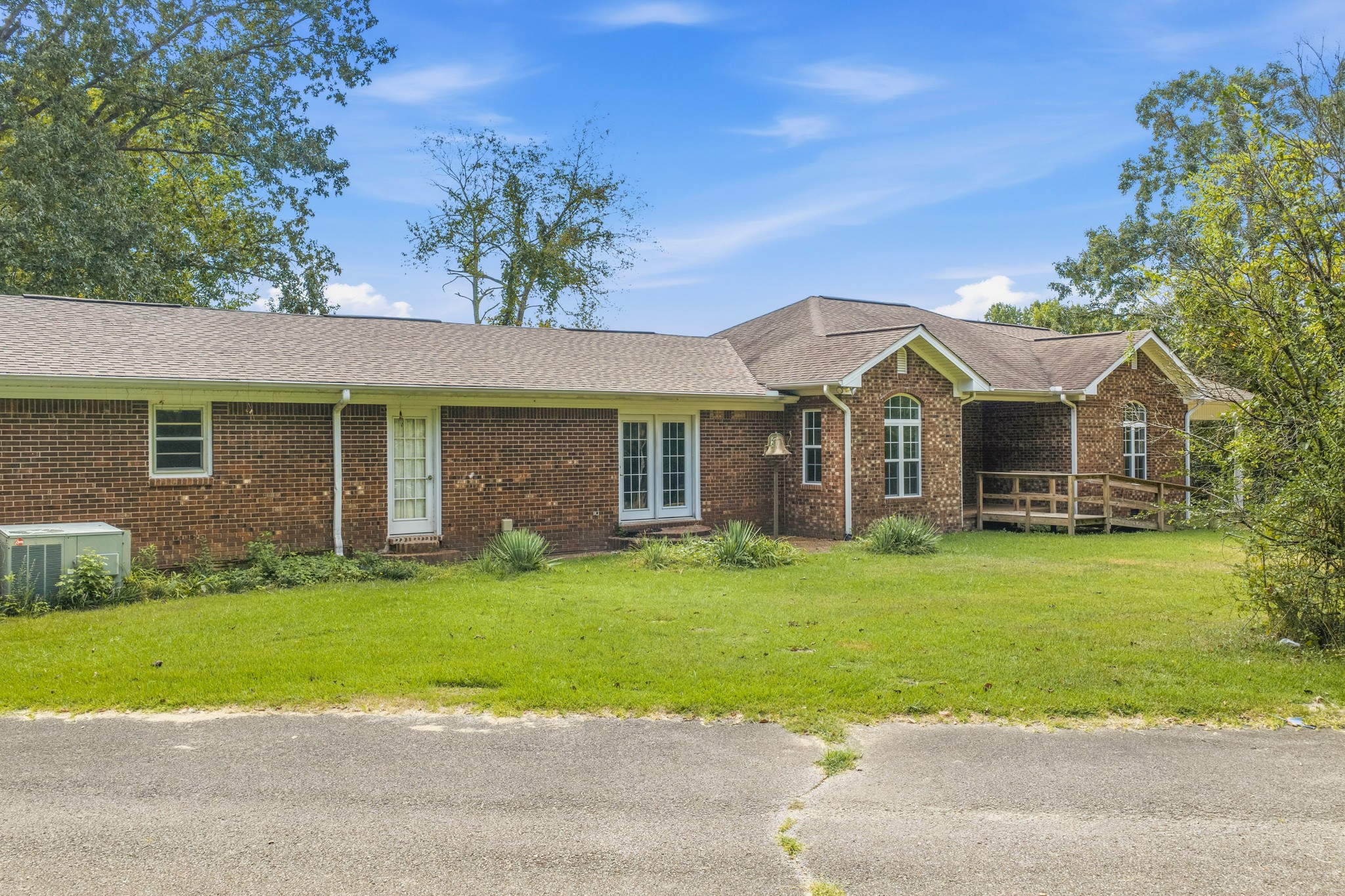 221 Dickson Ln