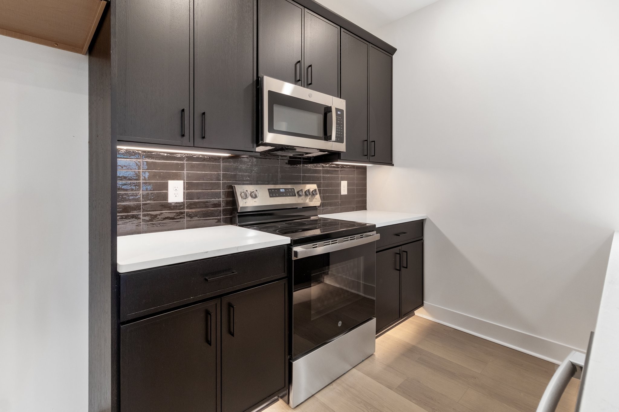 14 HOLLAND PARK WEST