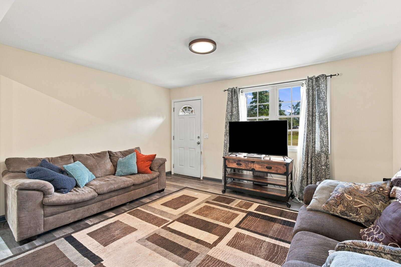 115 Reveille Ct