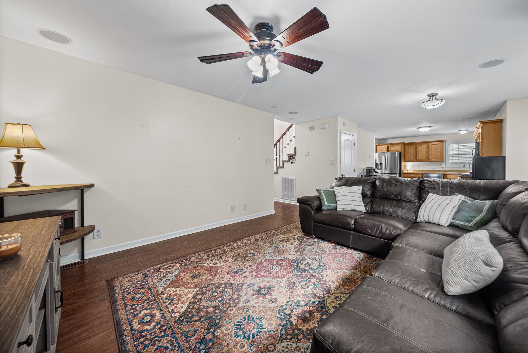 1528 Apache Way