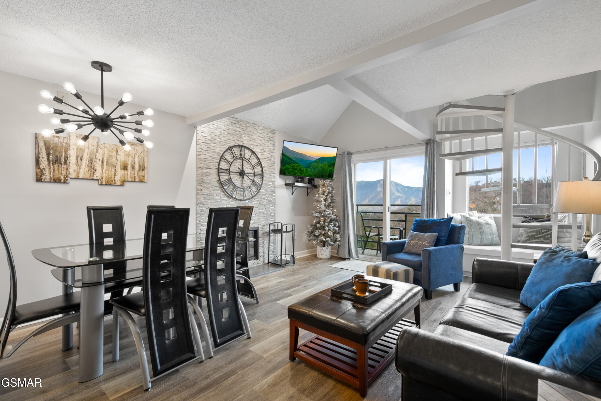 1260 Ski View Drive