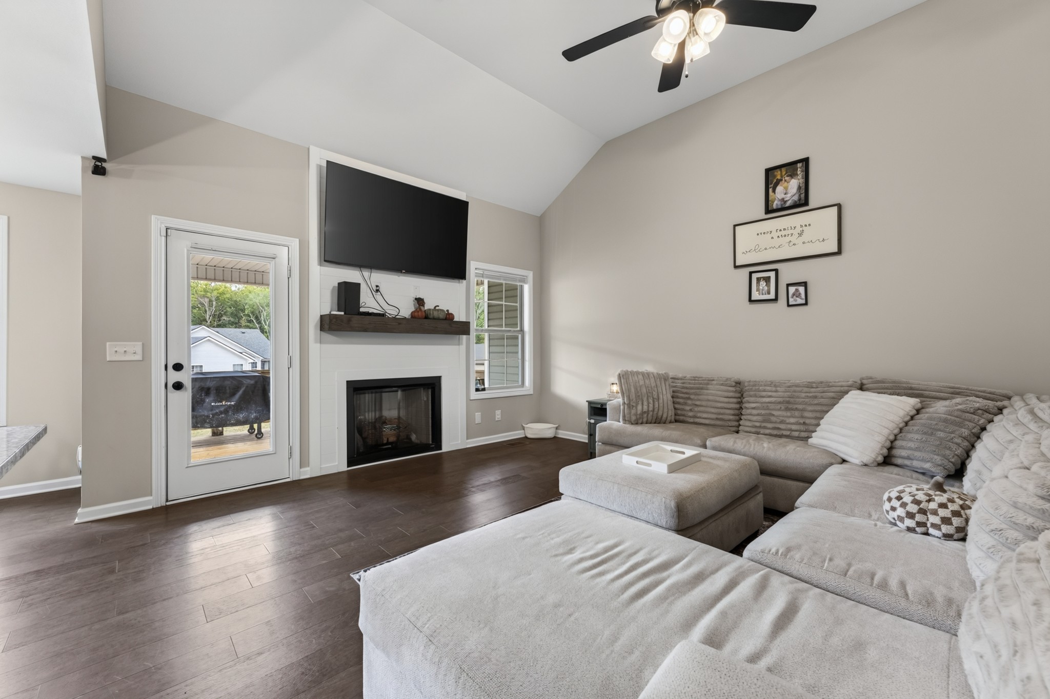 1538 Fredrick Dr
